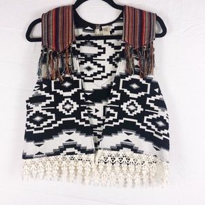 NWOT Gimmicks by BKE Vest | Size Medium